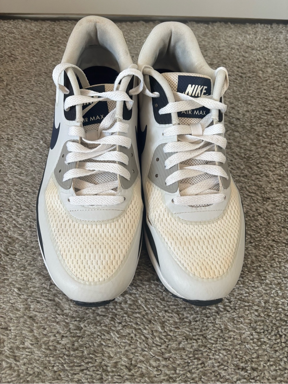 Nike Air Max Men's White and Navy Low-Top Sneakers - Picture 4 of 5